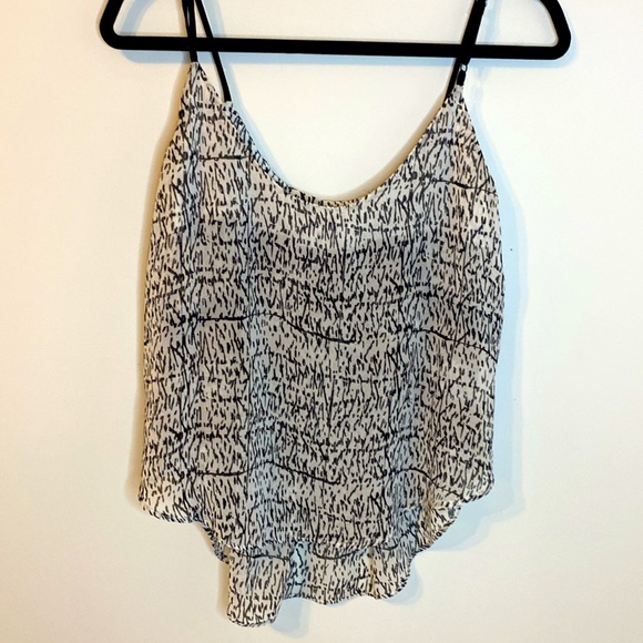 BCBGeneration chiffon tank Sz M - Picture 2 of 3